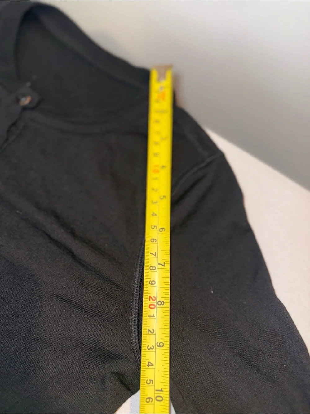Lululemon Women Black Long Sleeve Henley Long Sleeve button Top Size Small